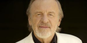 Colm Wilkinson Age