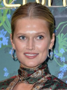 Toni Garrn