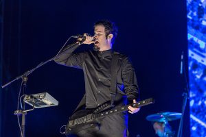 Rob Swire singer